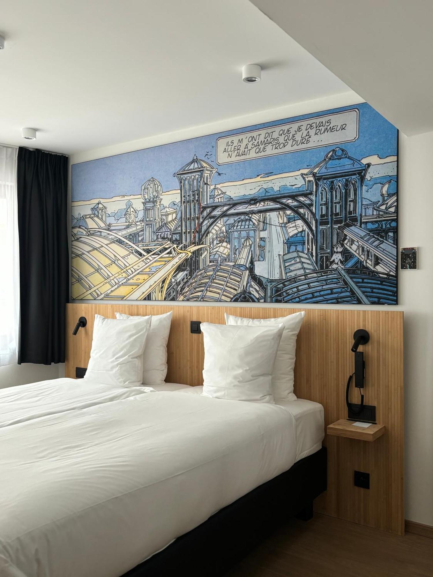 Comic Art Hotel ヘント エクステリア 写真